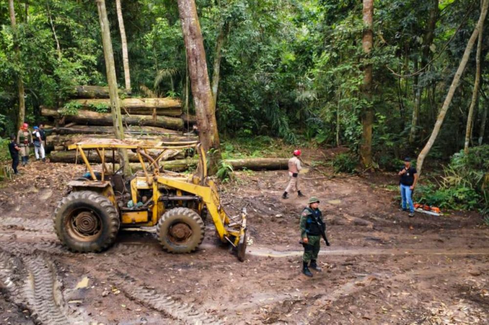 Máquinas usadas em crimes ambientais foram apreendidas / Foto: ASCOM / SEGUP
