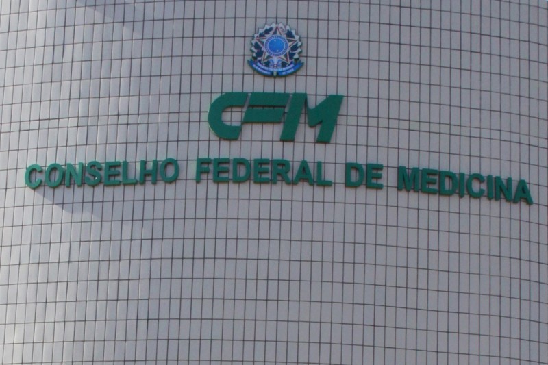 CFM publica nova norma sobre prescrição de canabidiol
