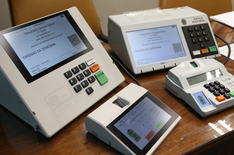 Justiça Eleitoral de SP começa preparação de urnas eletrônicas