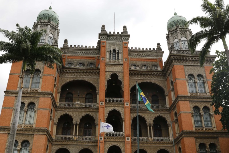 Síndromes respiratórias graves recuam entre crianças e adolescentes