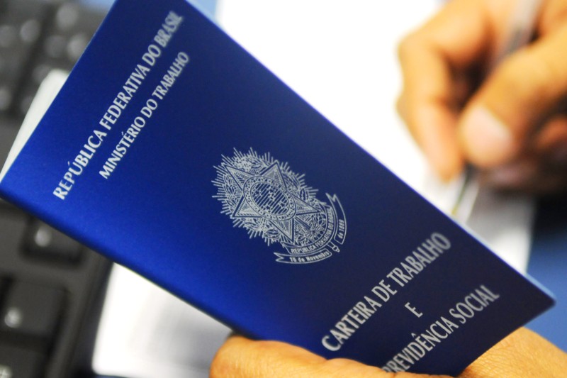 Estão abertas duas vagas com salário de R$ 6 mil para mestre de obras