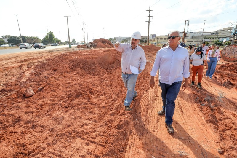 Fundação da obra do Viaduto do Riacho Fundo está quase completa