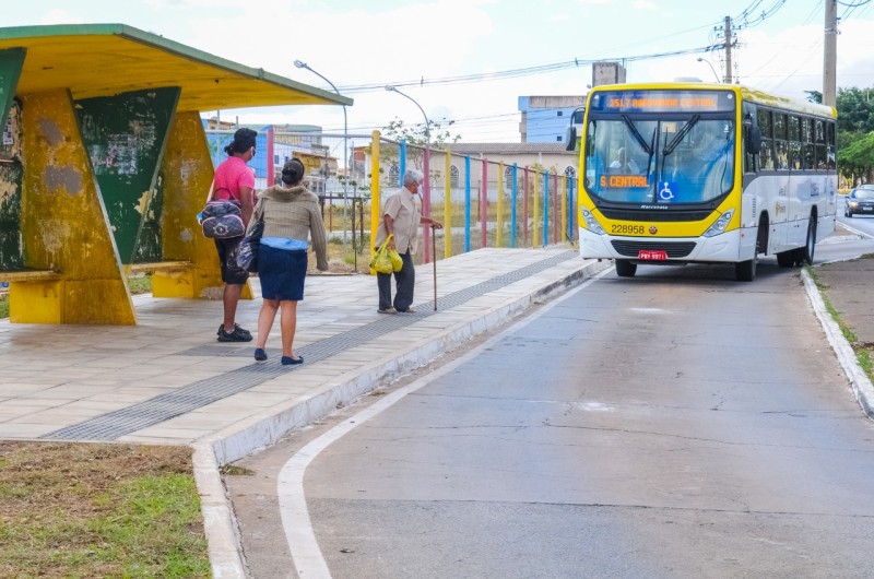 Saiba como embarcar e desembarcar de ônibus, BRT e metrô neste domingo (30)