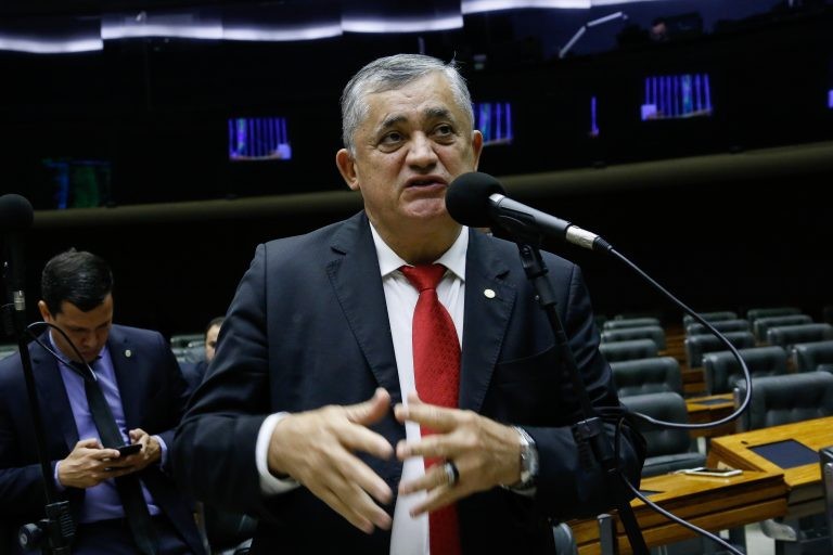 Vice-líder da Minoria anuncia reunião entre Lula e Arthur Lira na próxima terça-feira