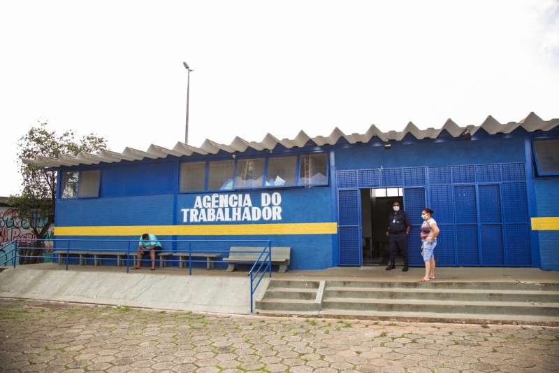 Taguatinga precisa de atendente de loja e a Asa Norte, de empacotador