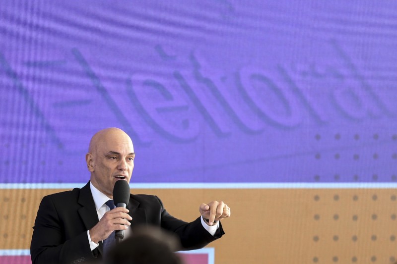 Ministro do STF pede relatório sobre efetivo policial da PRF