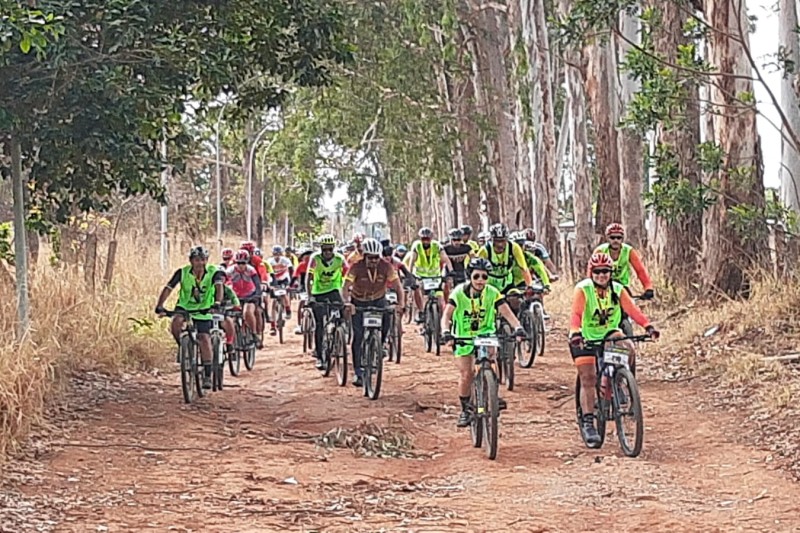 Grupos de bikers se reúnem para grande passeio no Riacho Fundo 2