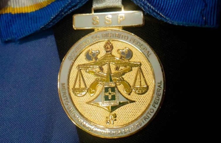 Medalha Tiradentes vai condecorar 420 civis e militares