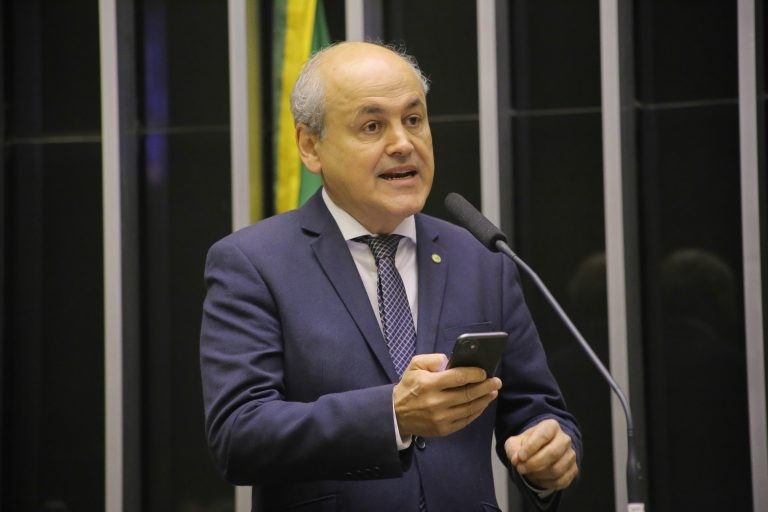 Comissão aprova marco regulatório da arborização urbana