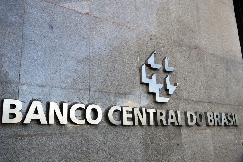 BC adia em seis meses exigência de capital para grandes fintechs