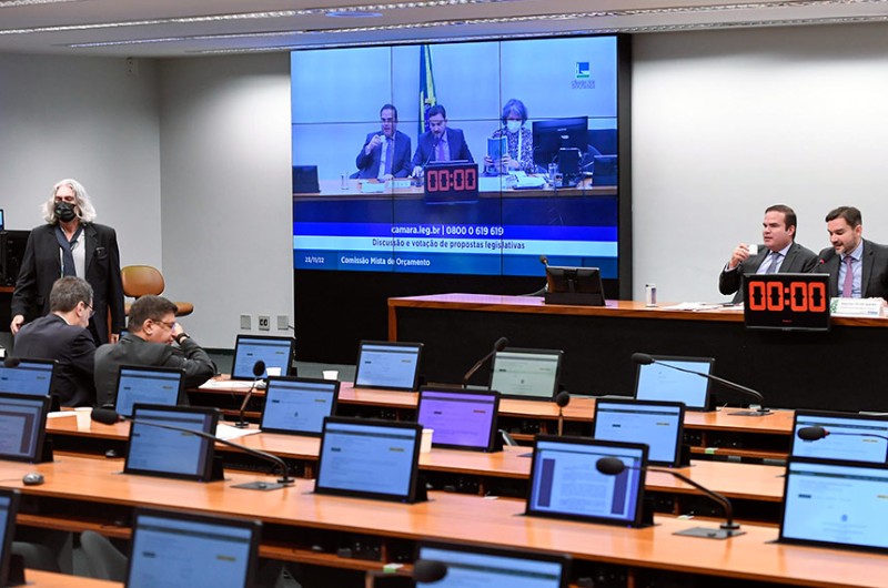 CMO aprova receitas do Orçamento 2023 com R$ 1,2 bi do Condecine