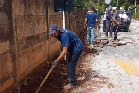 Núcleo Bandeirante passa por limpeza para evitar alagamentos