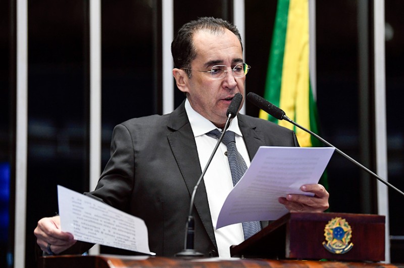 Kajuru detalha emendas à PEC da Transição