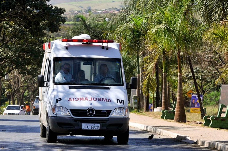 Vetada regulamentação da profissão de condutor de ambulância