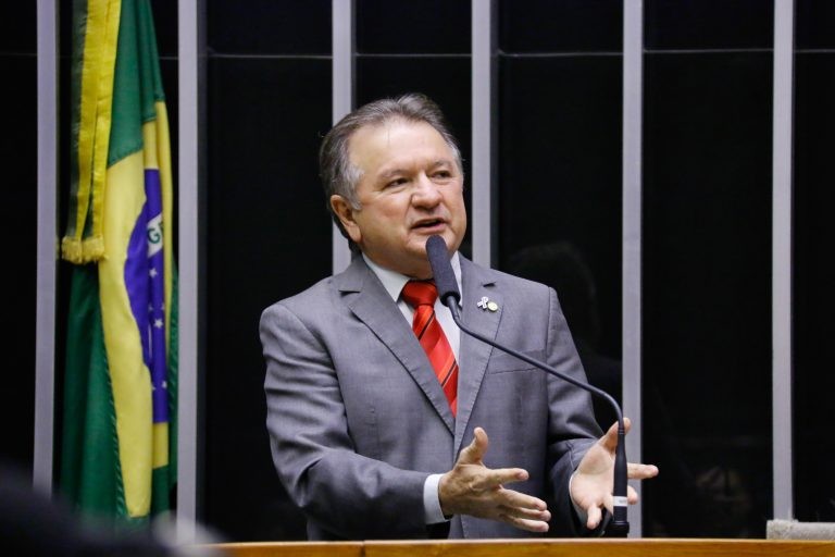 Deputado Merlong Solano, relator do projeto de lei - (Foto: Marina Ramos/Câmara dos Deputados)