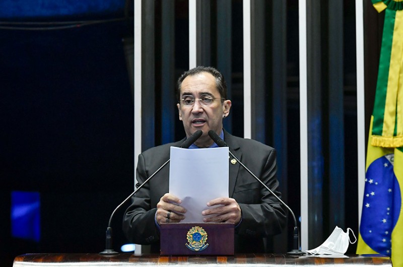 Kajuru ressalta importância da vacinação e pede que população tome as doses de reforço