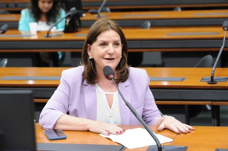 Carmen Zanotto: