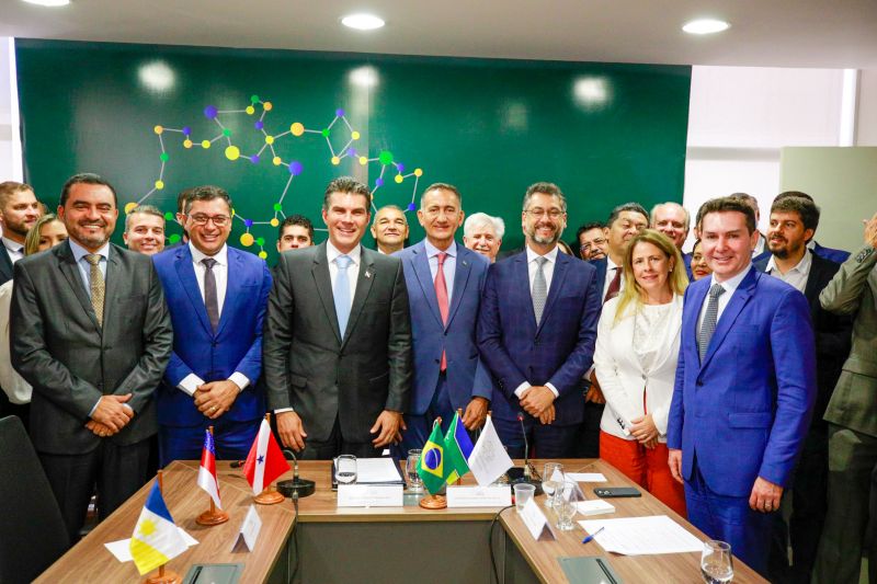 Helder Barbalho, novo presidente do Consórcio Interestadual de Desenvolvimento Sustentável da Amazônia Legal, eleito por unanimidade pelos demais governadores da região / Foto: Marco Santos / Ag. Pará