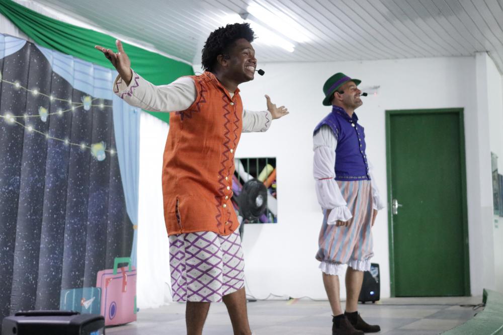 Trupe da Meia Noite e do Meio Dia estreia peça infantil gratuita sobre diversidade em Terra Santa (PA) no próximo dia 06 e 07 de junho