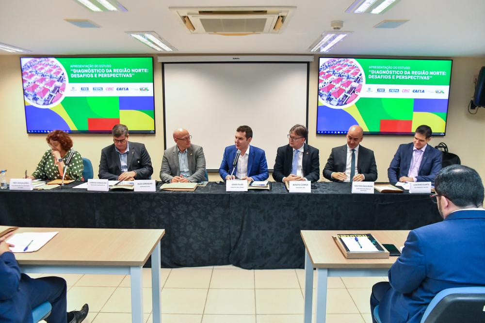 Ministro das Cidades, Jader Filho, participa de reunião na FIEPA sobre o programa Minha Casa, Minha Vida 