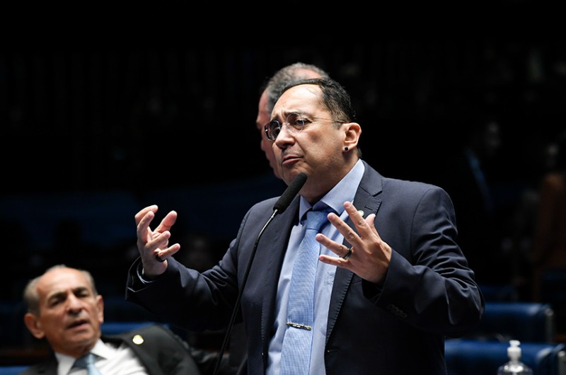 Kajuru pede que Lula e Bolsonaro discutam propostas para o país no segundo turno