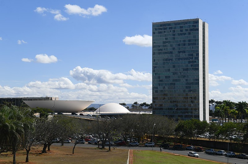 Adiado até 10 de novembro o prazo para emendas ao Orçamento