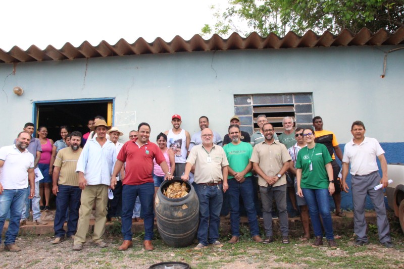Produtores aprendem técnica alternativa de alimentação animal